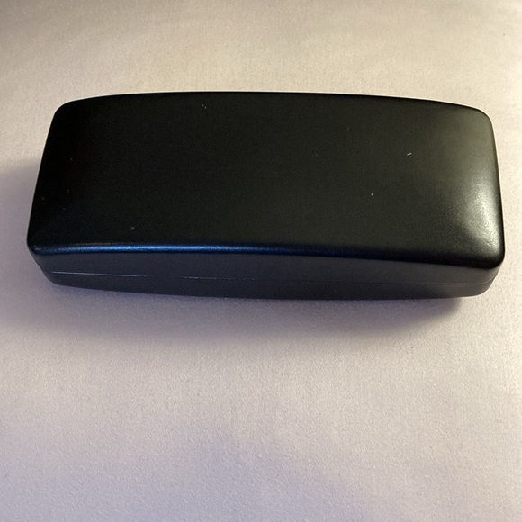 Ralph Lauren Black Hard Clam Shell Glass Case and New Cleaning Cloth - Picture 3 of 8